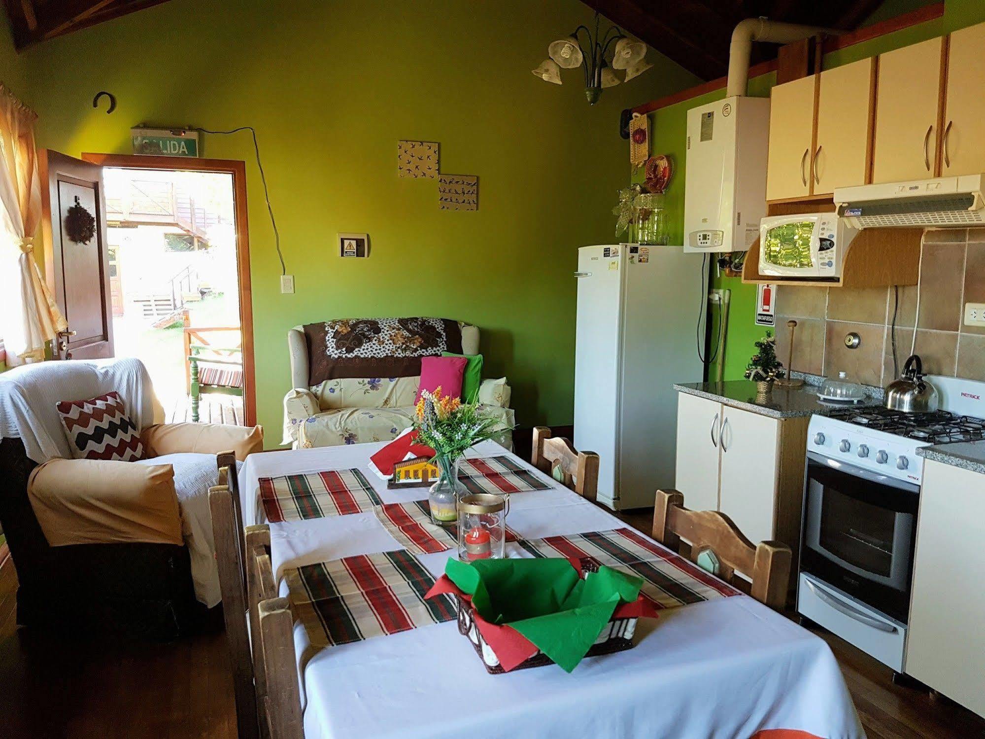 Cabanas Normana Inn El Calafate Ngoại thất bức ảnh